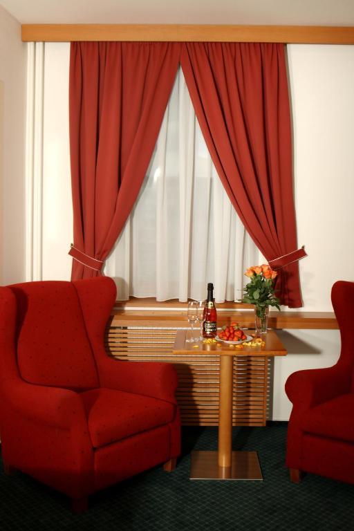 Hotel Slovan Comfort Jeseník Buitenkant foto