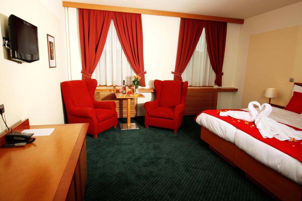 Hotel Slovan Comfort Jeseník Buitenkant foto